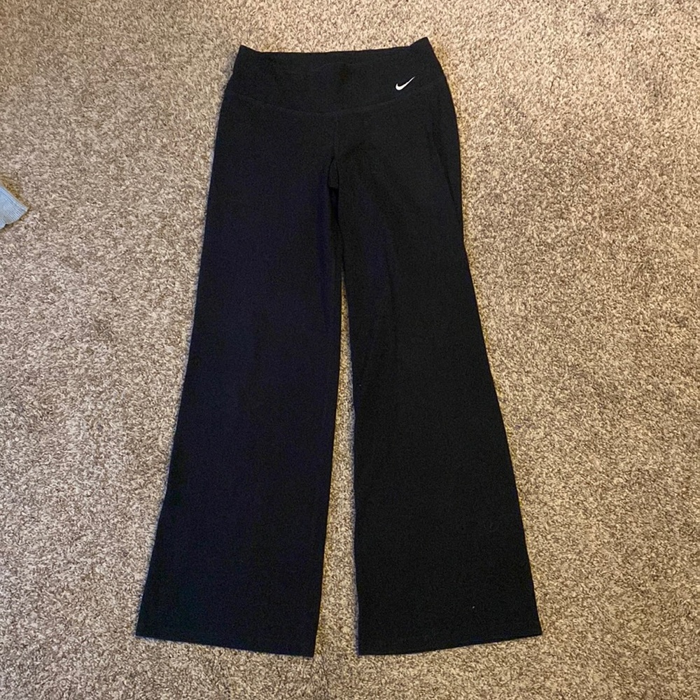 nike flare leggings